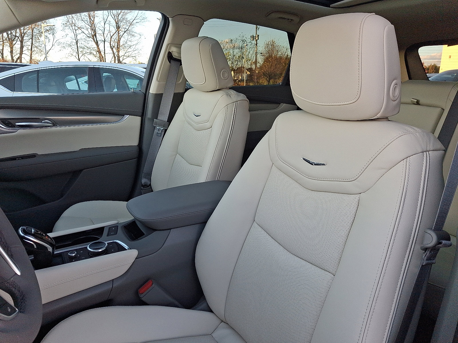 New 2026 Cadillac XT5 Premium Luxury w/ Driver Assist Package image 17