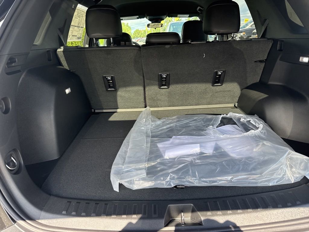 New 2026 Chevrolet Equinox LT w/ Convenience Package II image 9