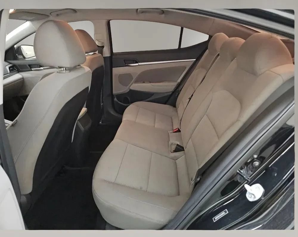 Used 2020 Hyundai Elantra SEL FWD image 6