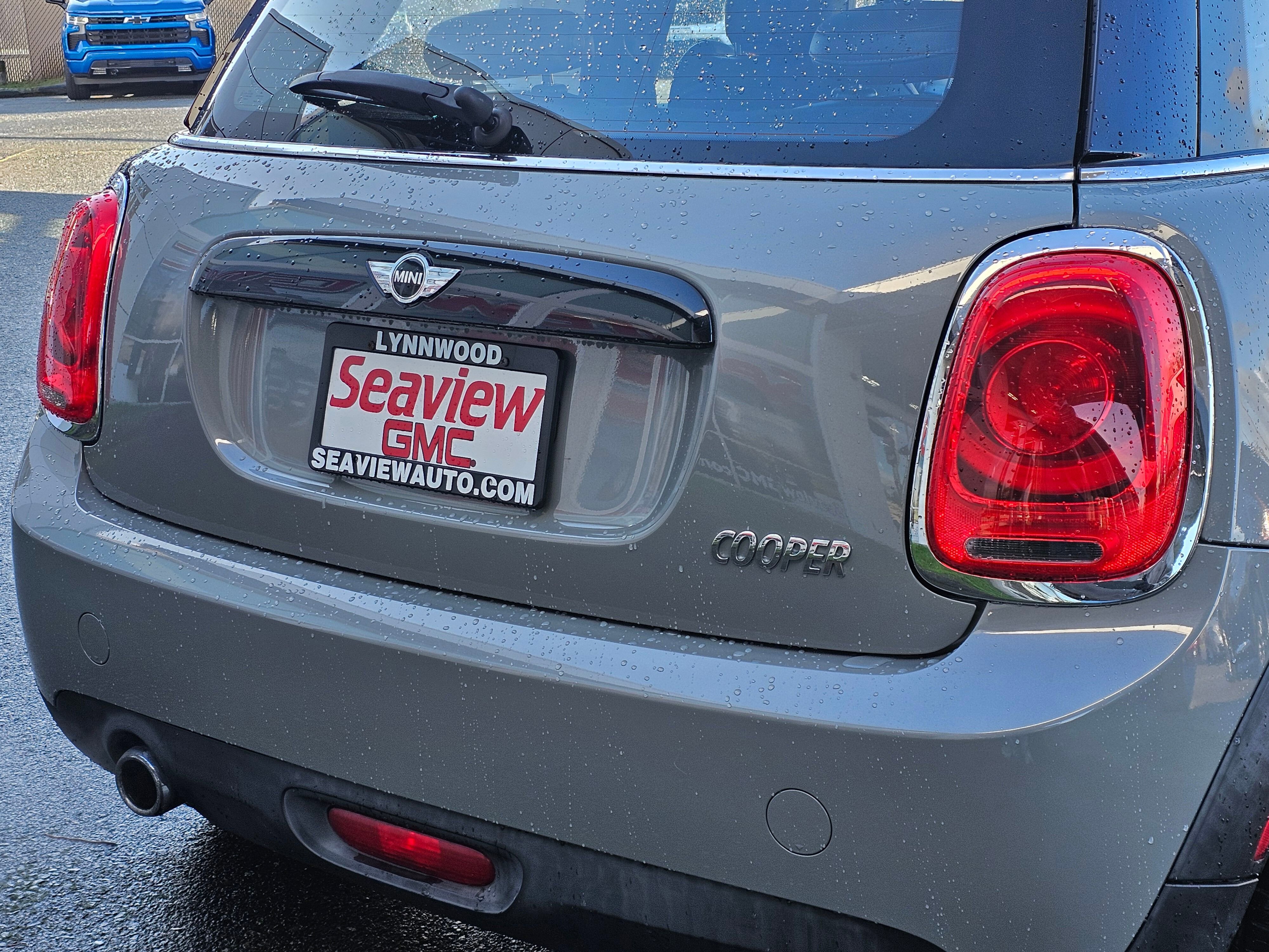 Used 2016 MINI Cooper 2-Door Hardtop image 13