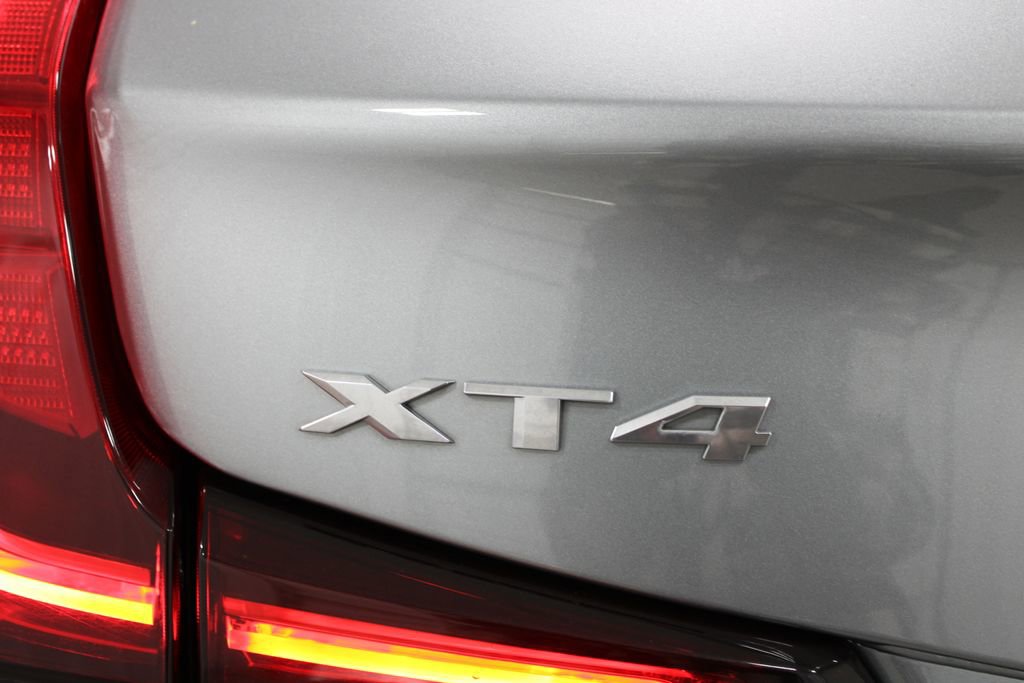 Used 2024 Cadillac XT4 Premium Luxury image 28