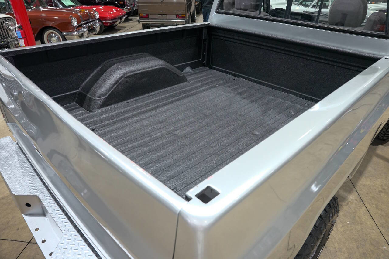 Used 1987 GMC Sierra 1500 R1500 2dr Standard Cab SB image 20