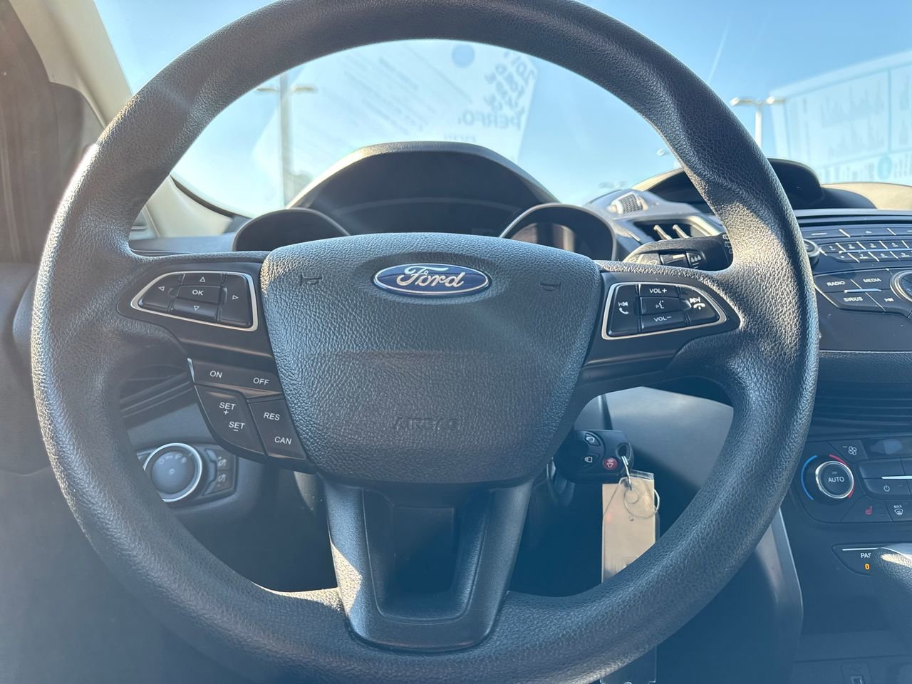 Used 2017 Ford Escape SE image 16