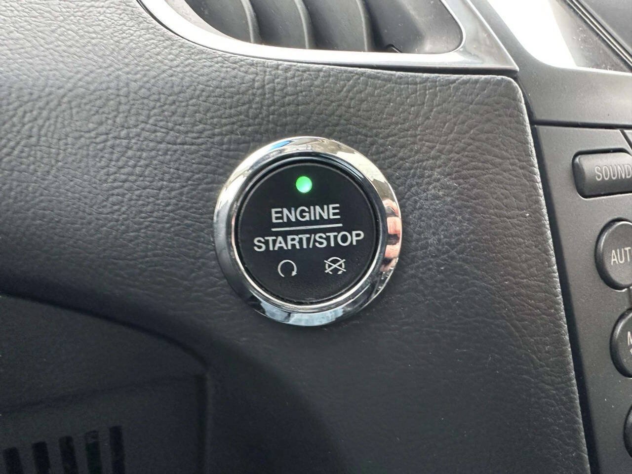 Used 2016 Ford Edge Titanium w/ Canadian Touring Package AWD/4WD image 35