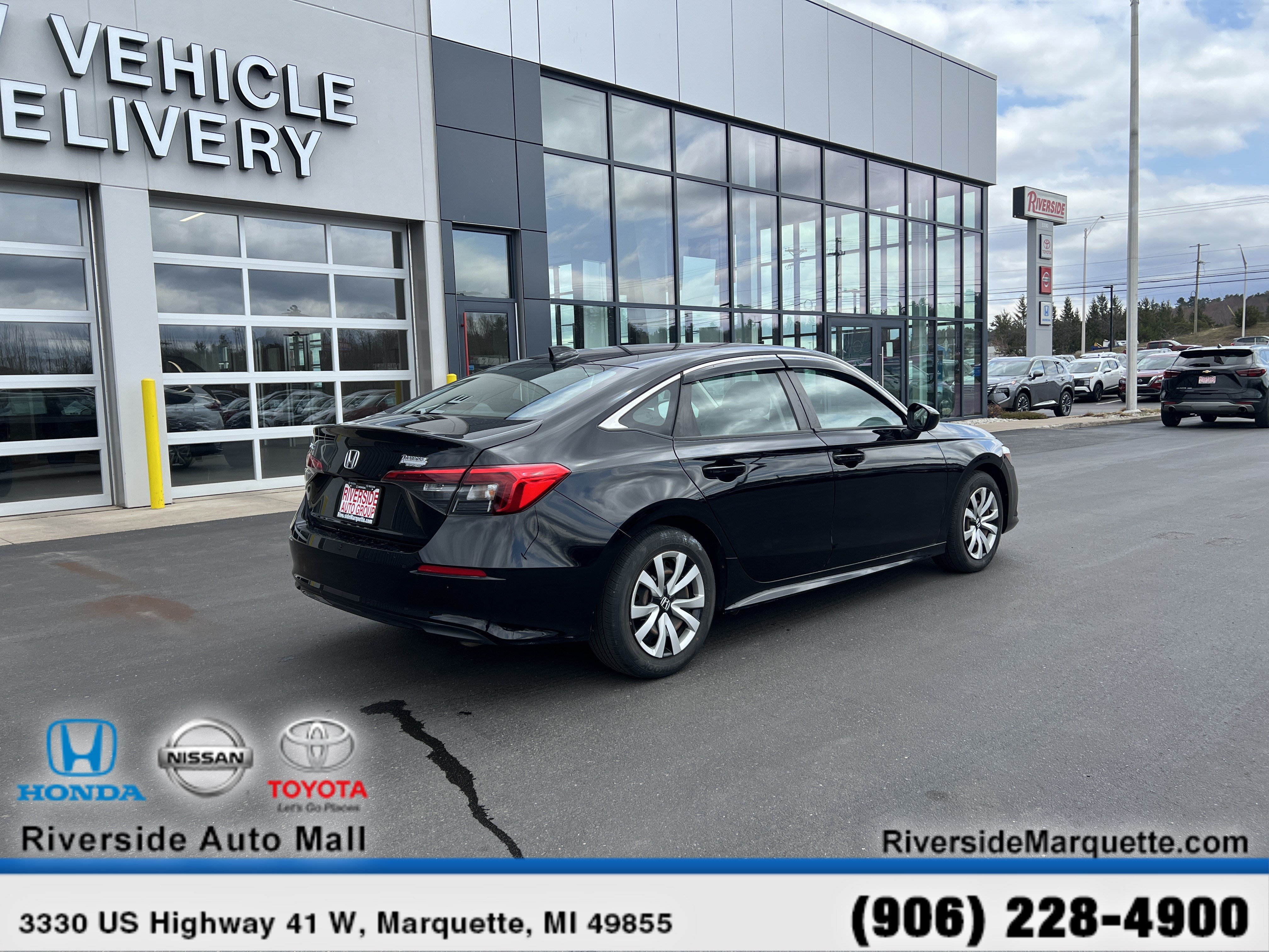 Used 2022 Honda Civic LX image 9
