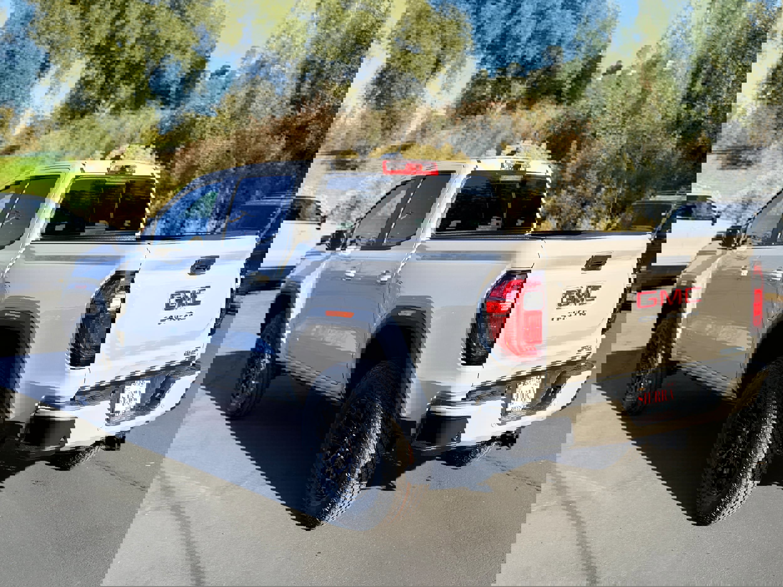 New 2026 GMC Canyon Elevation w/ Convenience Package image 6