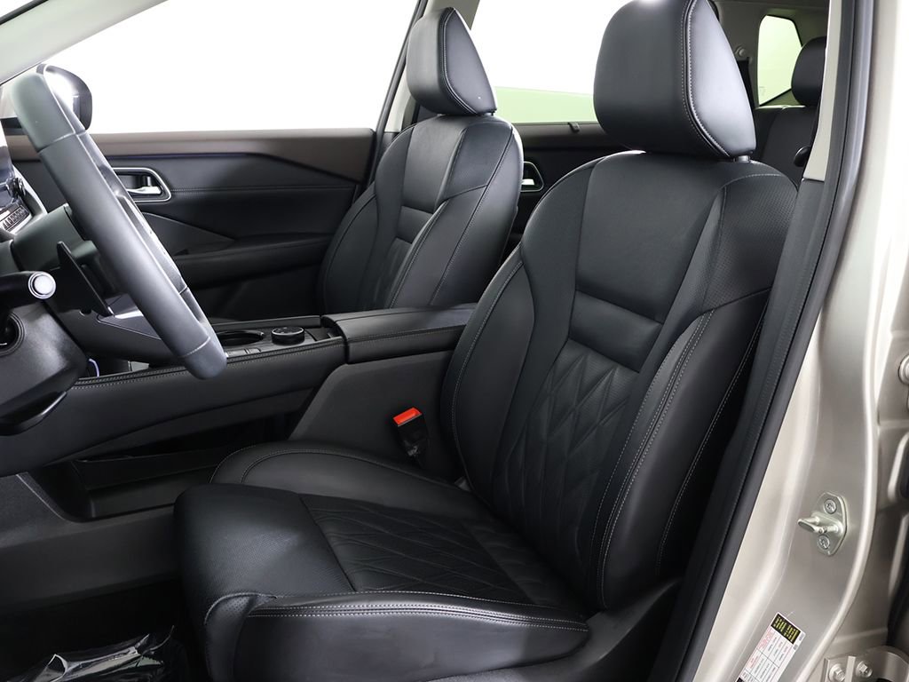 Used 2023 Nissan Rogue Platinum w/ Platinum Premium Package AWD/4WD image 32