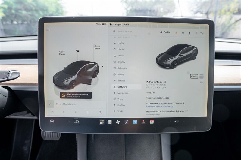 Used 2022 Tesla Model 3 Long Range AWD/4WD image 12