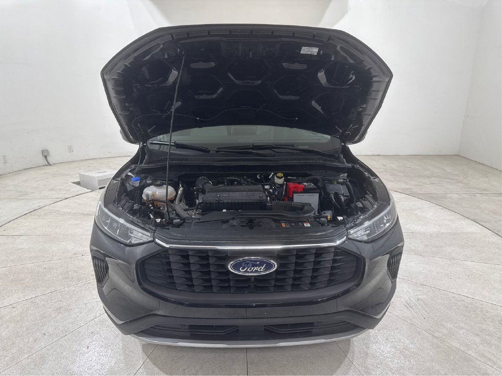 Used 2025 Ford Escape Active AWD/4WD image 15