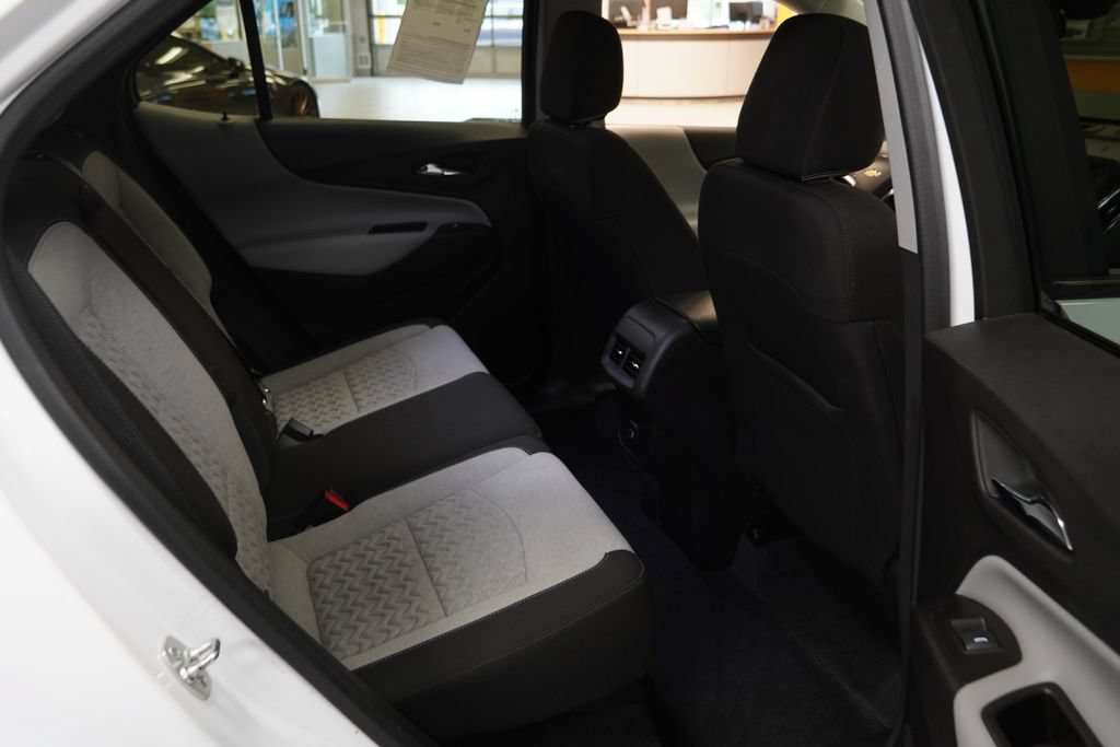 Used 2024 Chevrolet Equinox LS w/ LS Convenience Package FWD image 21