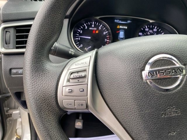 Used 2016 Nissan Rogue S image 26