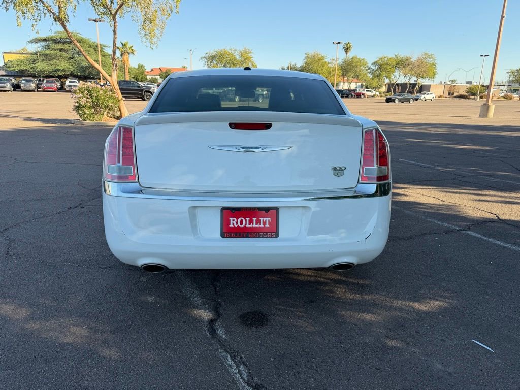 Used 2013 Chrysler 300 C image 7