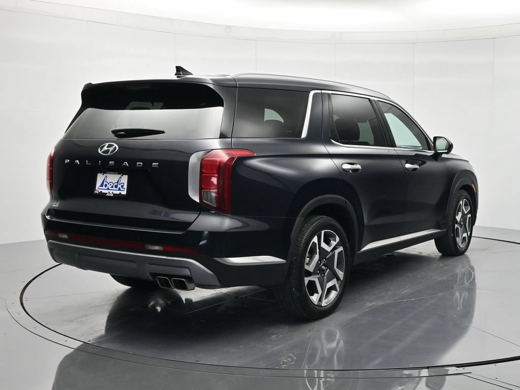 Used 2024 Hyundai Palisade Limited FWD image 5