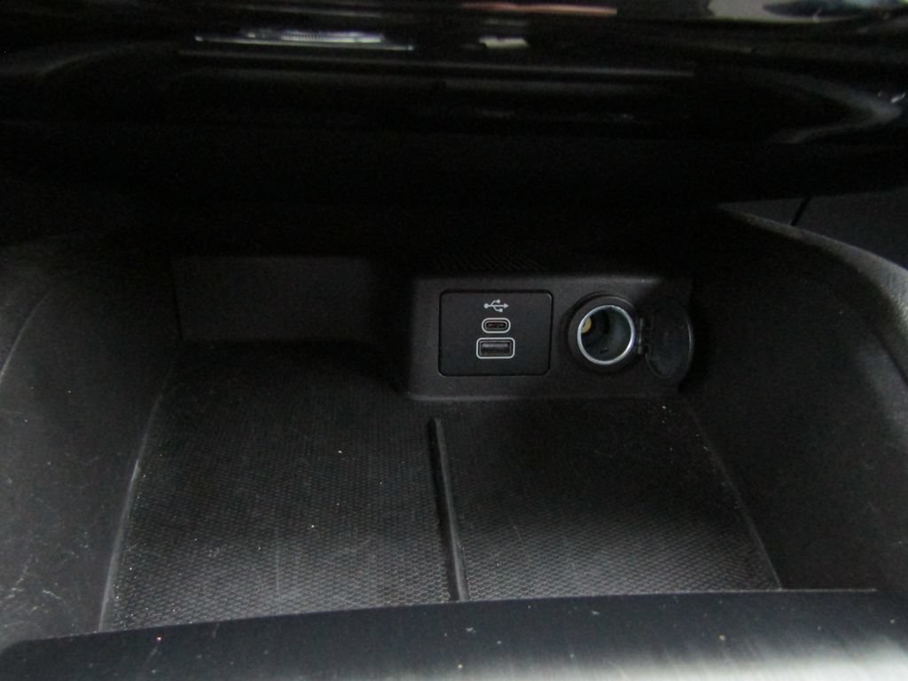 Used 2025 Ford Escape ST-Line Select w/ Tech Pack #1 AWD/4WD image 34