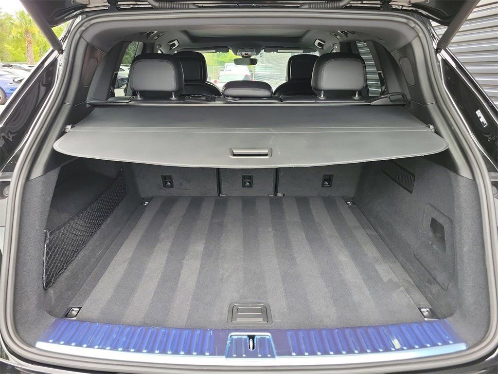 Certified 2025 Porsche Cayenne image 17