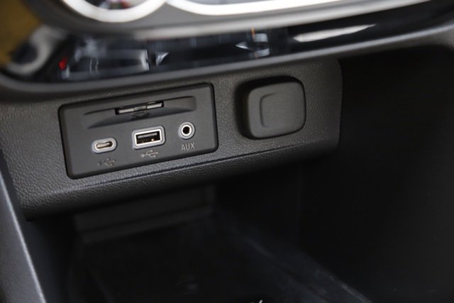 Used 2023 Buick Encore GX Essence w/ Advanced Technology Package image 30