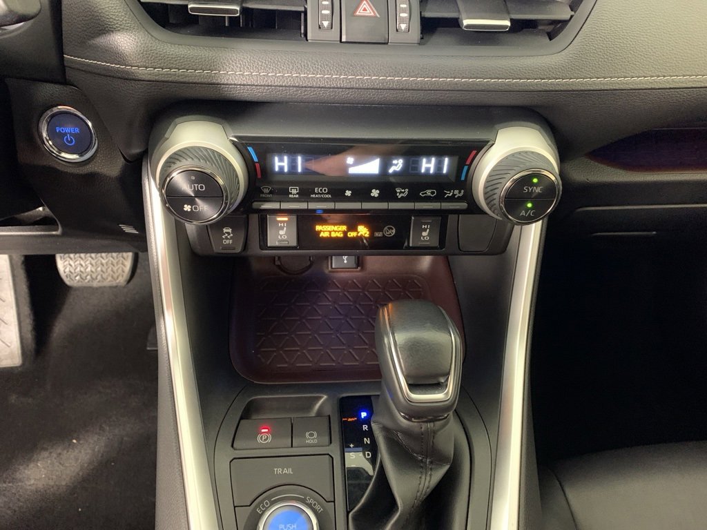Used 2020 Toyota RAV4 Limited image 27