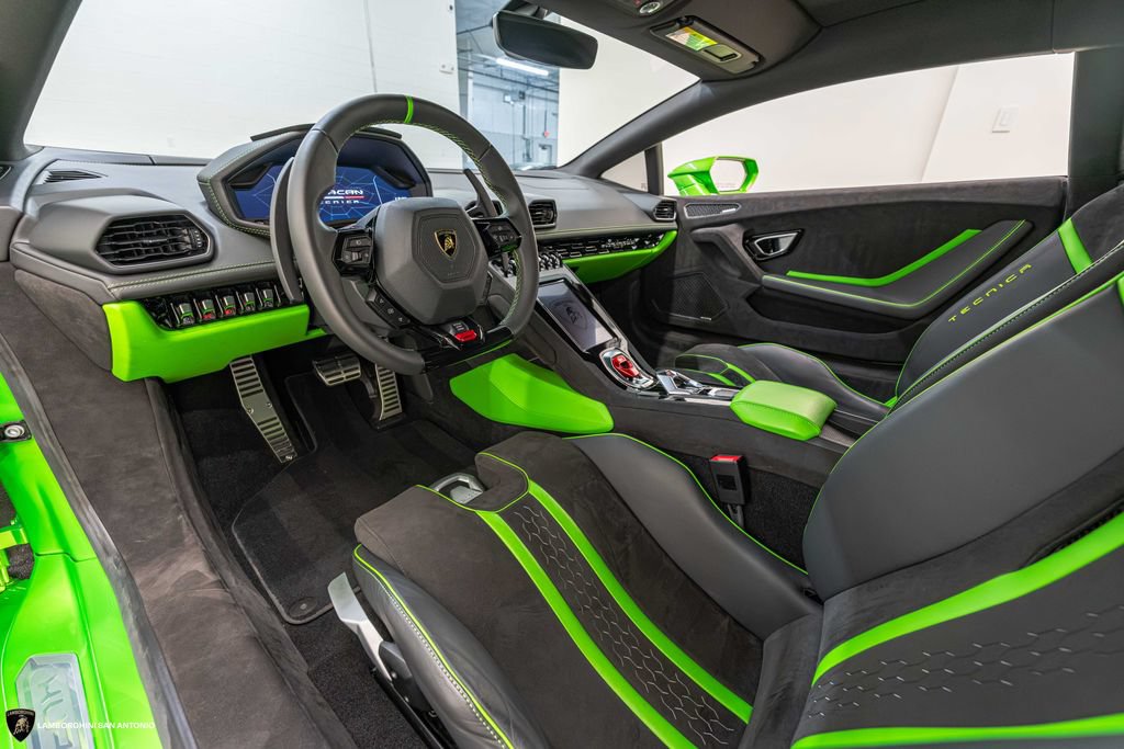 Used 2024 Lamborghini Huracan Tecnica RWD image 34