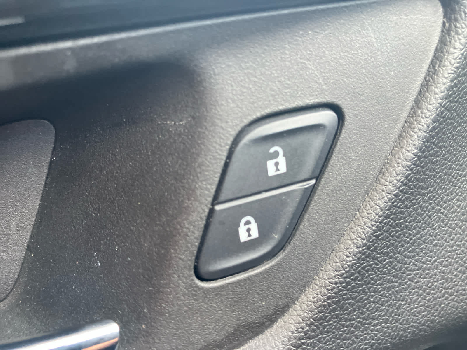 Used 2025 Chevrolet TrailBlazer LT FWD image 12