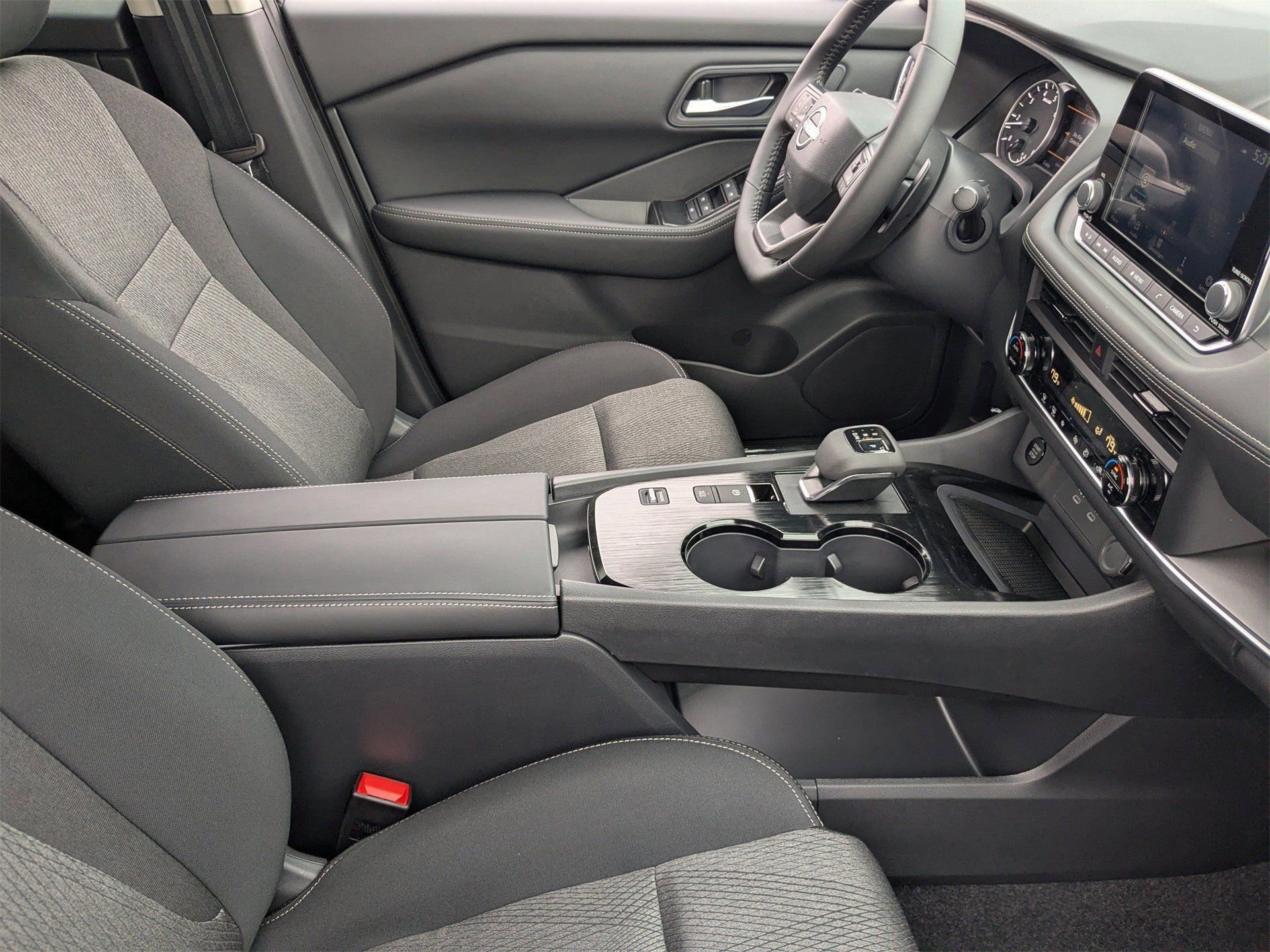 New 2026 Nissan Rogue SV FWD image 29
