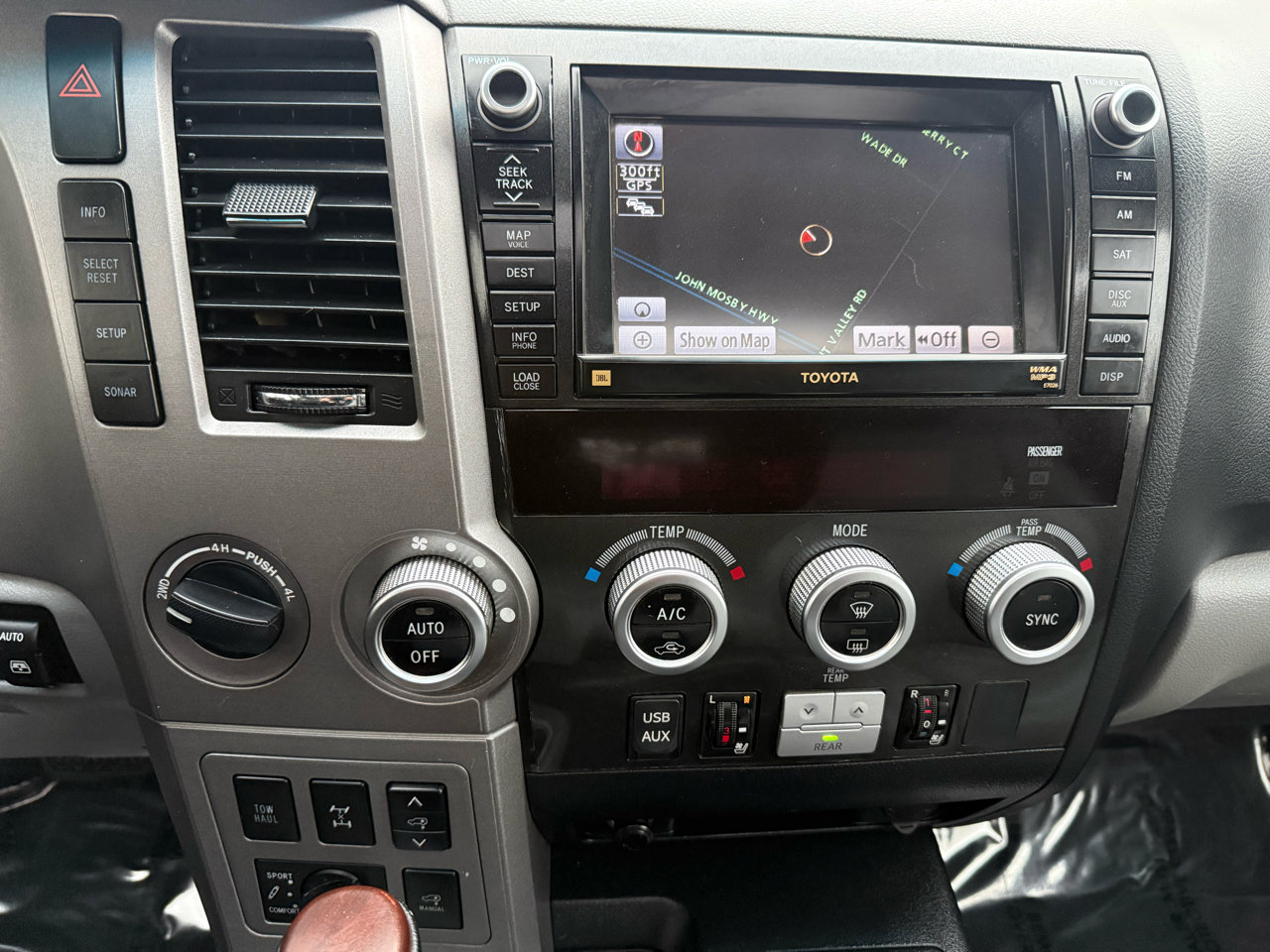 Used 2012 Toyota Sequoia Platinum image 37