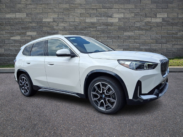 New 2027 BMW X1 xDrive28i AWD/4WD image 1
