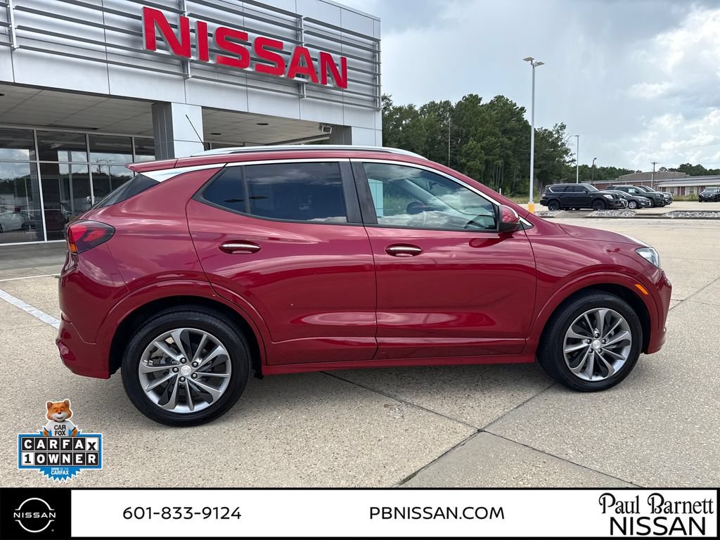 Used 2021 Buick Encore GX Select w/ Sport Touring Package FWD image 11