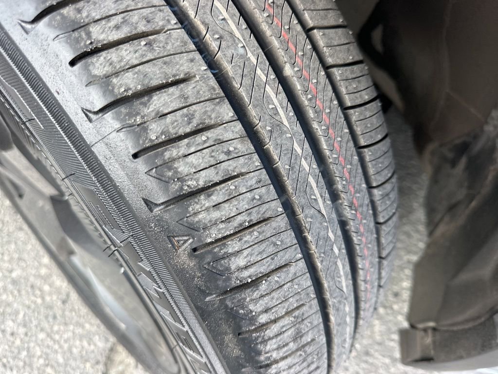 Used 2024 Toyota Prius Prime SE image 29