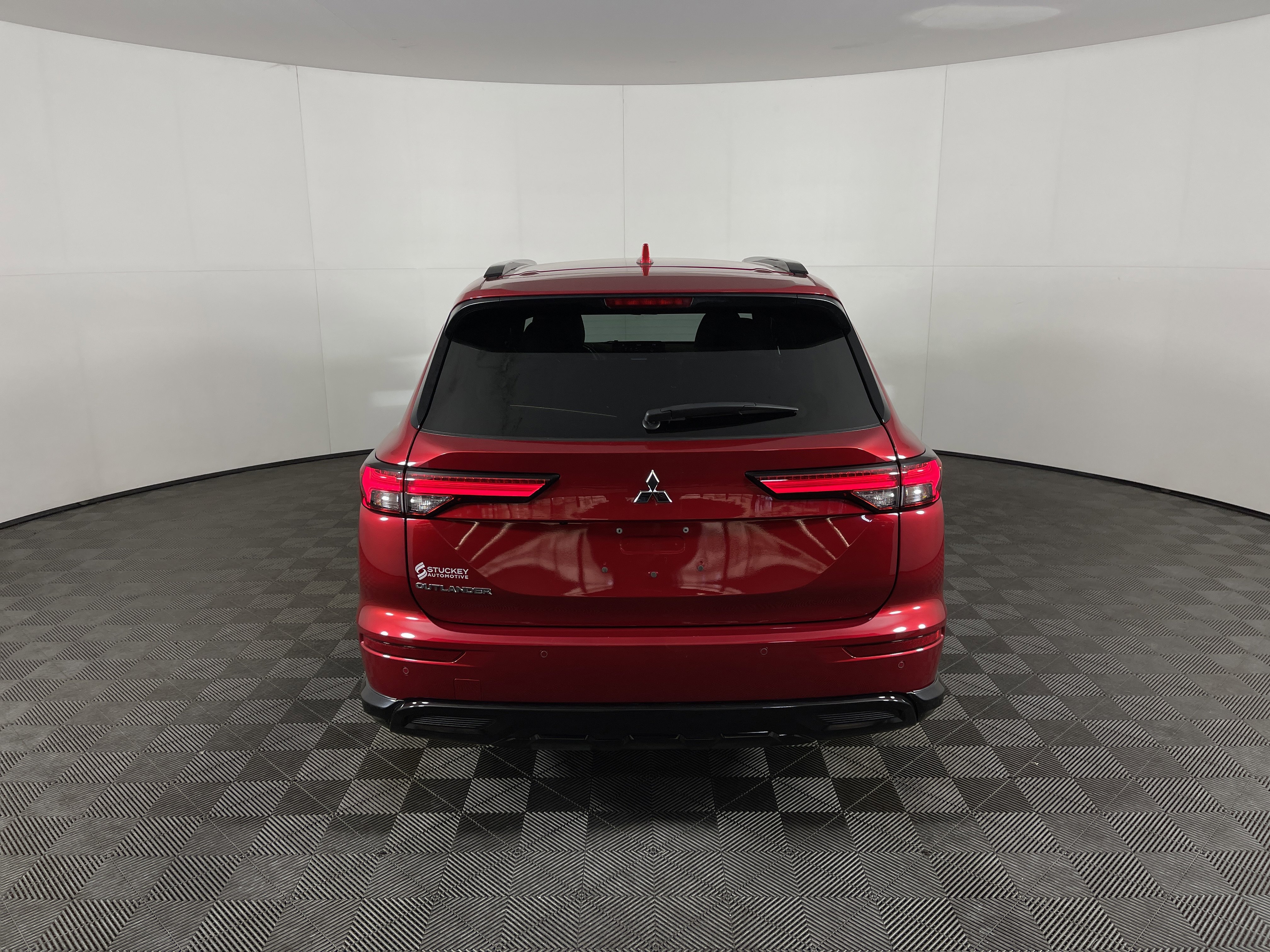 Used 2024 Mitsubishi Outlander SEL image 4