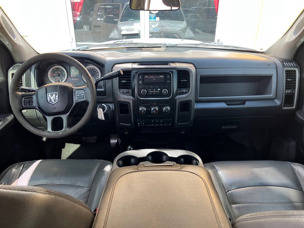 Used 2017 RAM 3500 Tradesman w/ Chrome Appearance Group image 16