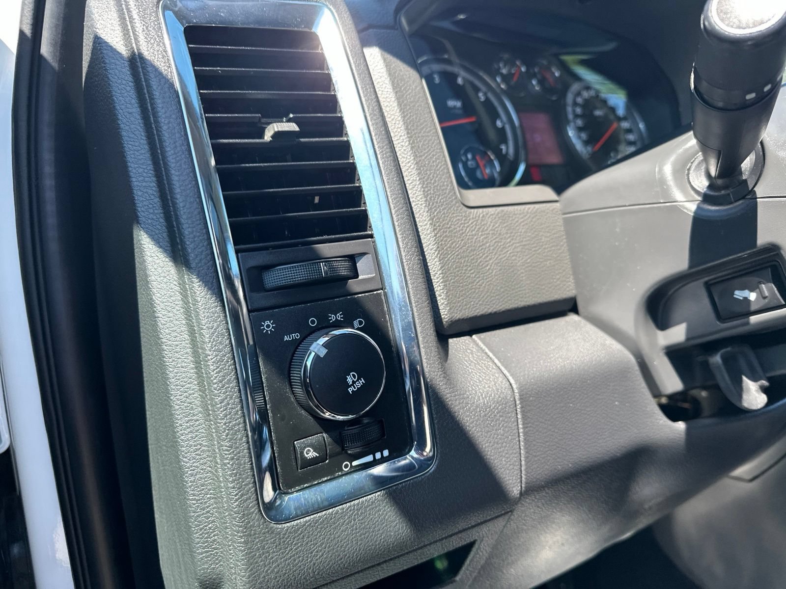 Used 2012 RAM 1500 Laramie w/ Protection Group AWD/4WD image 18