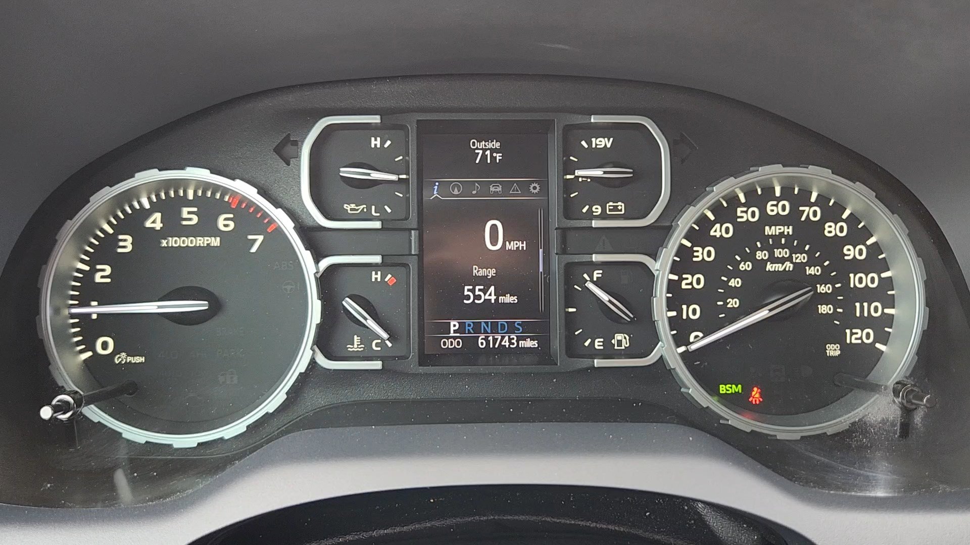 Used 2020 Toyota Tundra Limited w/ Limited Premium Package image 11