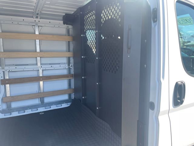 Used 2023 RAM ProMaster 2500 image 4
