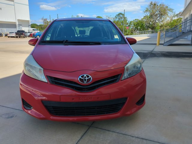 Used 2014 Toyota Yaris L video 2