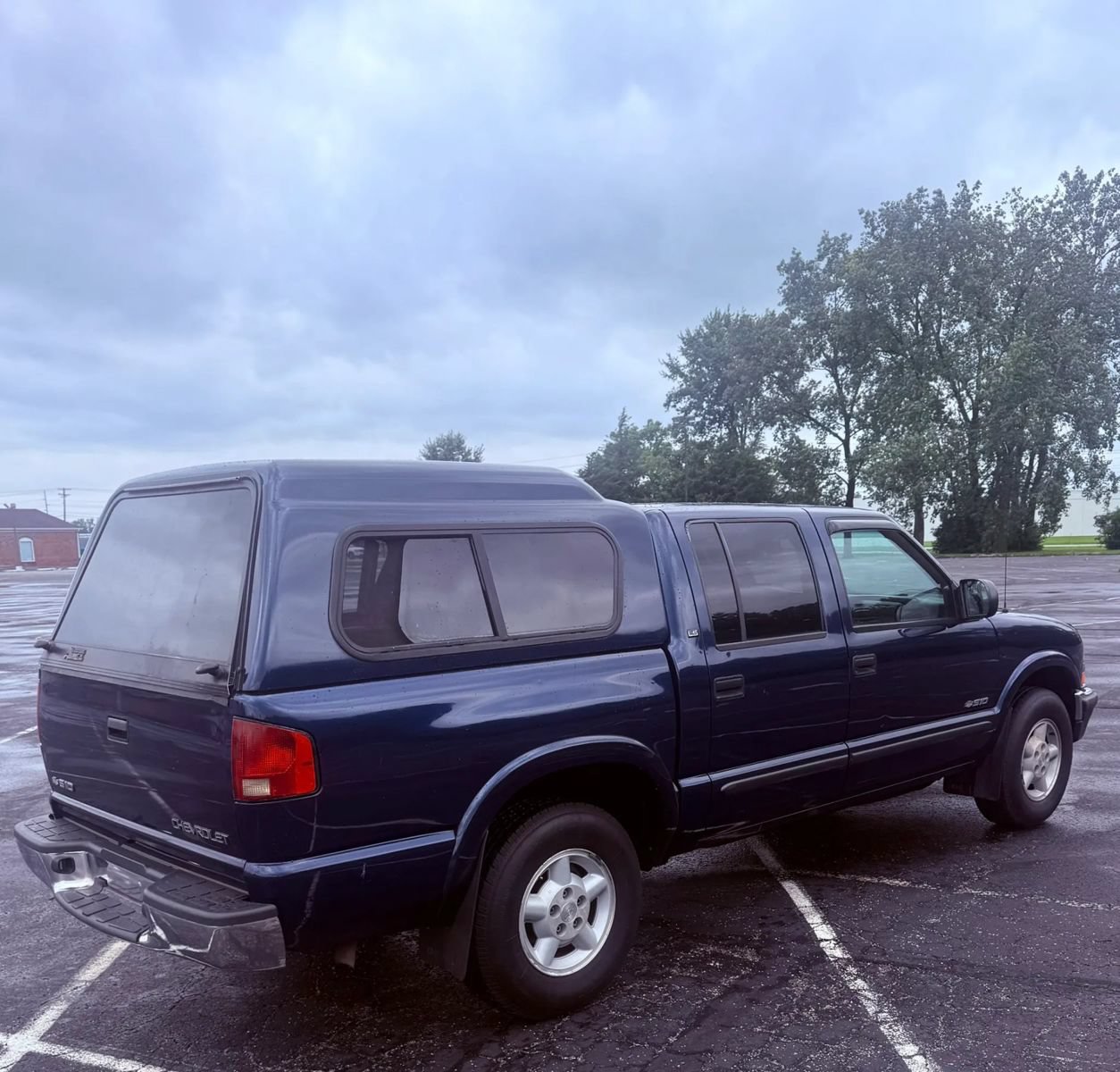 Used 2001 Chevrolet S10 Pickup LS AWD/4WD image 5