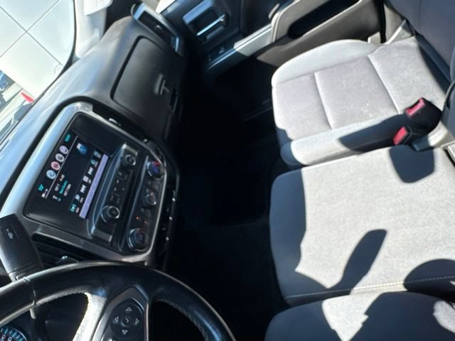 Used 2018 Chevrolet Silverado 1500 LT w/ All Star Edition AWD/4WD image 29