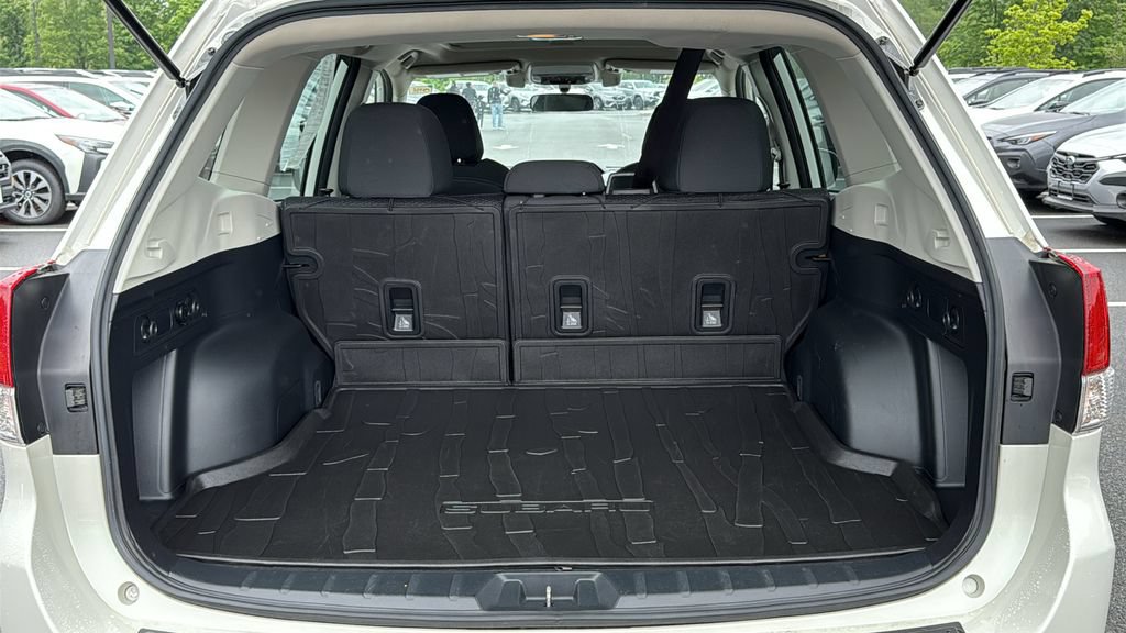 Used 2020 Subaru Forester Premium AWD/4WD image 26