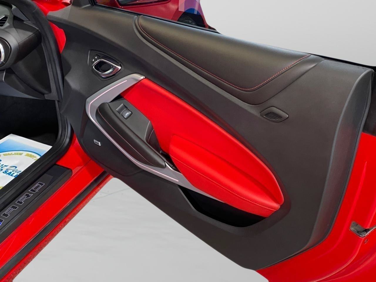 Used 2016 Chevrolet Camaro SS RWD image 24