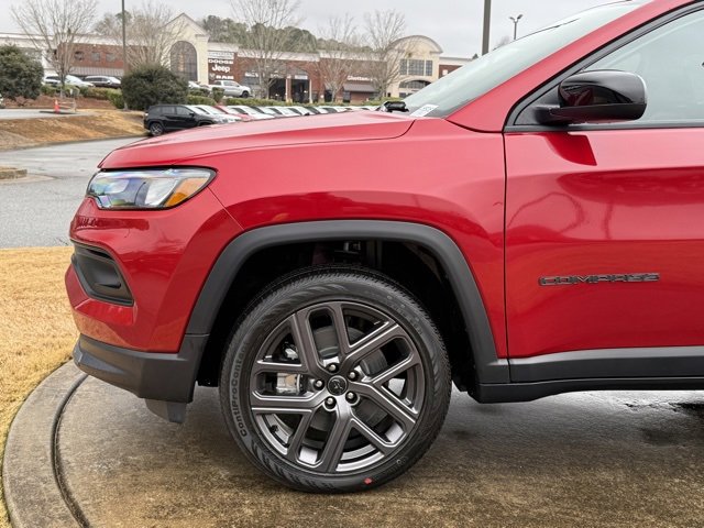 New 2026 Jeep Compass Latitude image 12