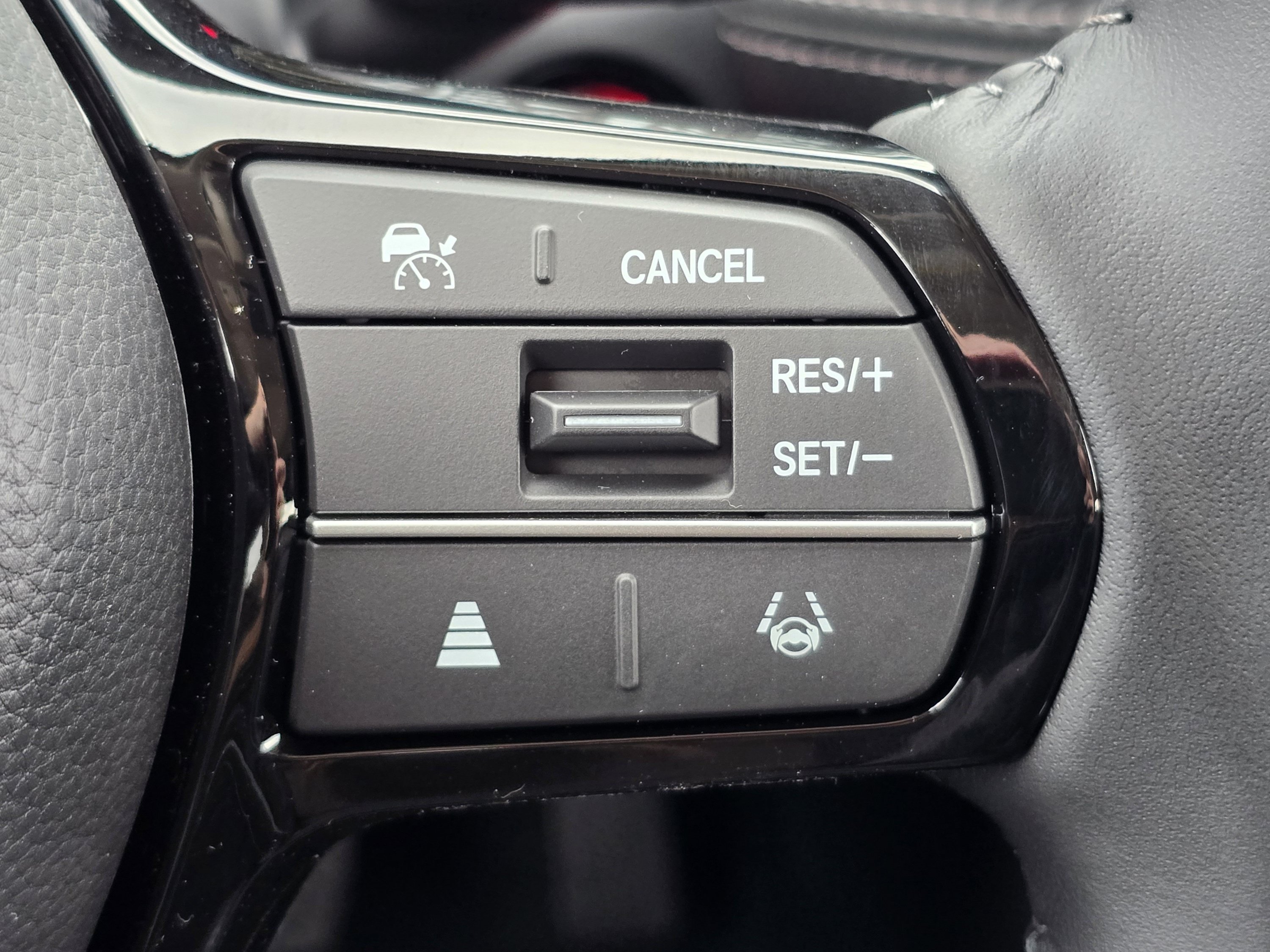 New 2027 Honda HR-V EX-L image 17