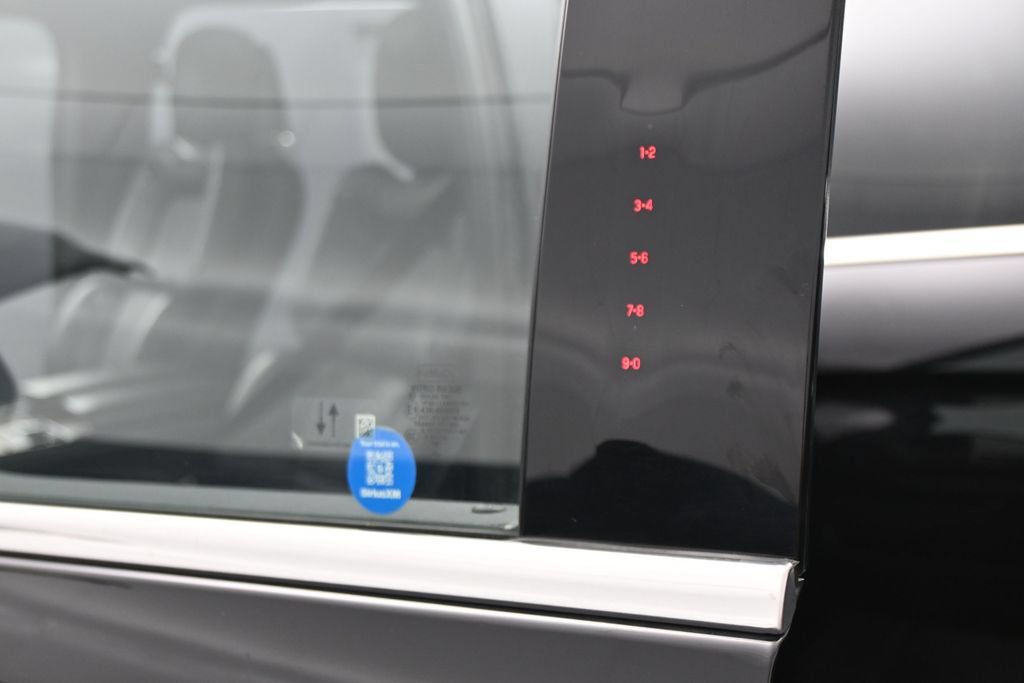 Used 2023 Lincoln Navigator Reserve AWD/4WD image 38