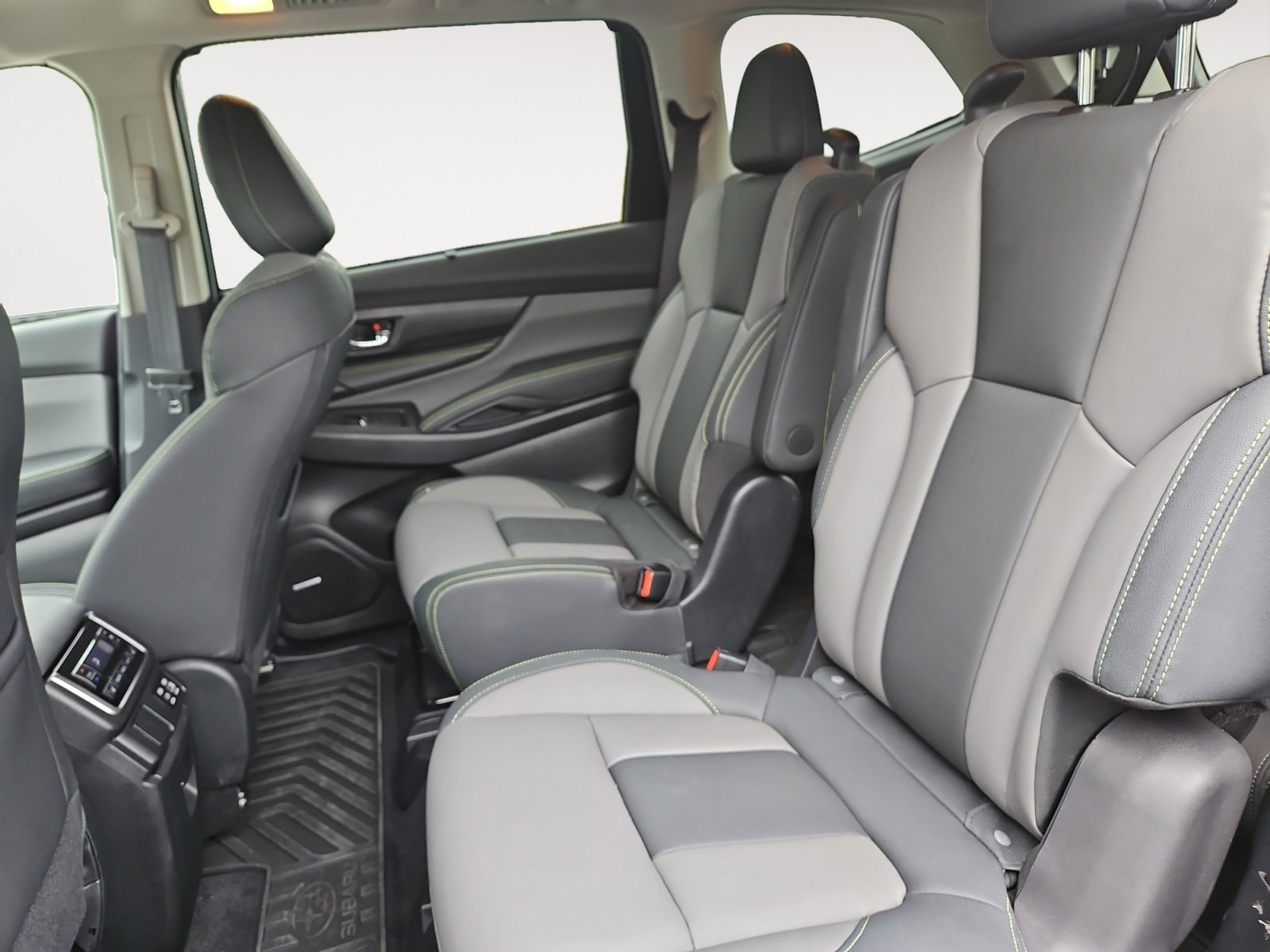 Used 2024 Subaru Ascent Onyx Edition Limited image 13