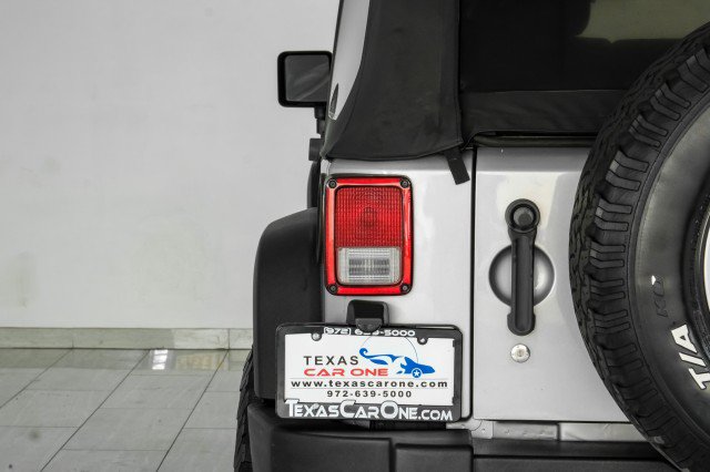 Used 2014 Jeep Wrangler Unlimited Sport AWD/4WD image 40