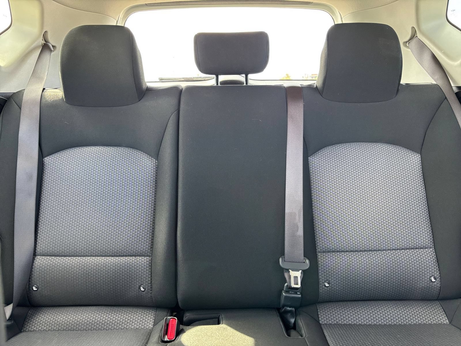Used 2025 Kia Soul LX w/ LX Technology Package FWD image 35
