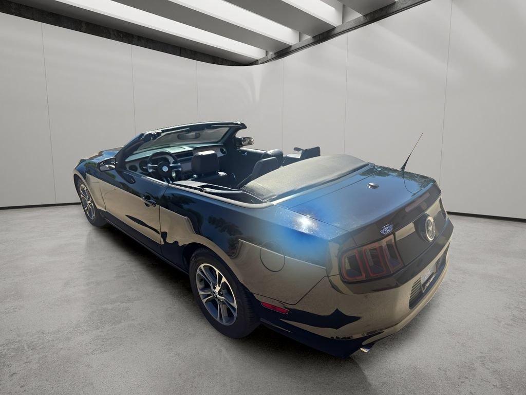 Used 2014 Ford Mustang Premium RWD image 4