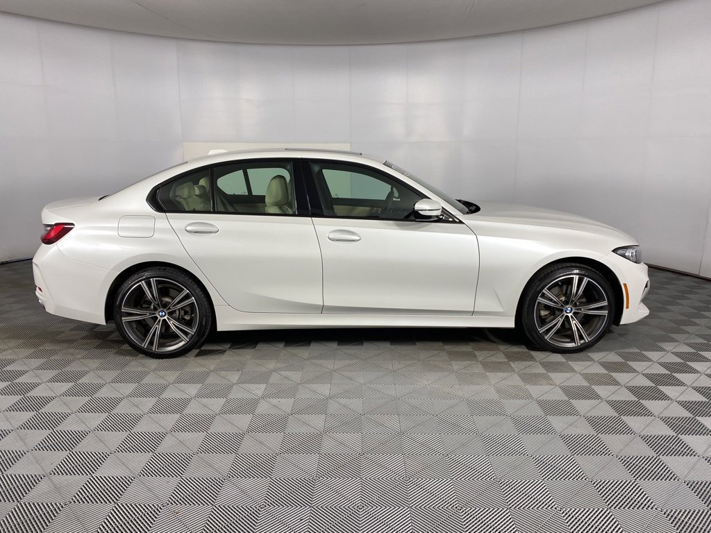 Certified 2023 BMW 330i xDrive Sedan w/ Driving Assistance Package image 12