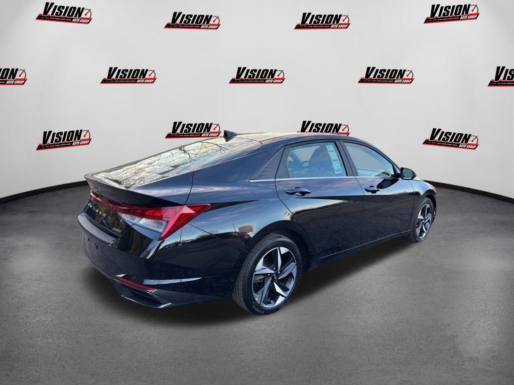 Certified 2023 Hyundai Elantra Limited image 5