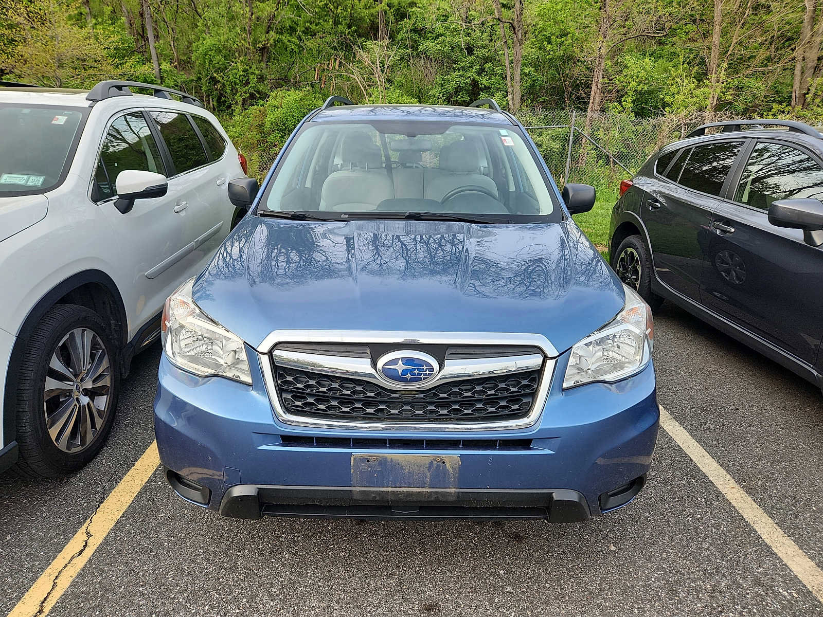 Used 2016 Subaru Forester 2.5i w/ Alloy Wheel Package AWD/4WD image 2
