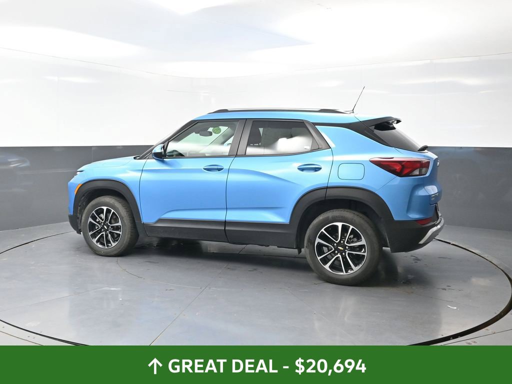 Used 2025 Chevrolet TrailBlazer LT AWD/4WD image 10