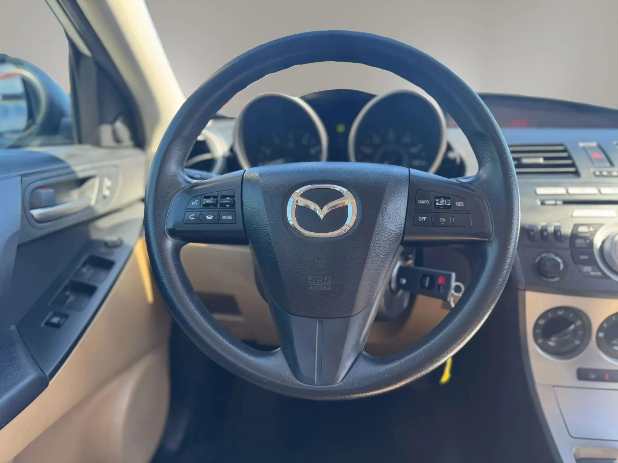 Used 2011 MAZDA MAZDA3 i Touring image 14